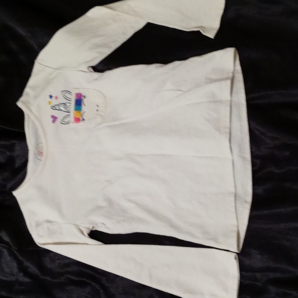 Unicorn girls size 6 shirt